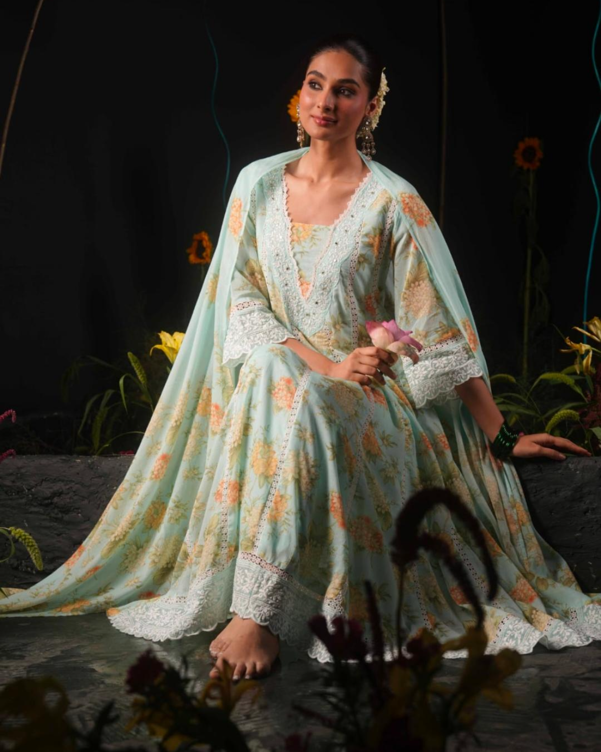 Sayesha Floral .36